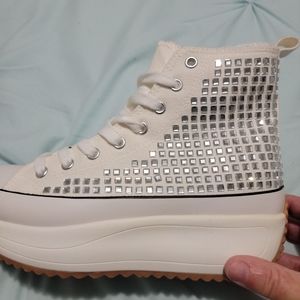 LAST PRICE DROP!! BRAND NEW Madden Girl Sneakers